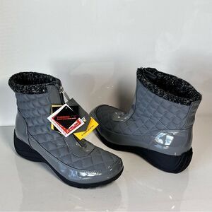 Khombu Megan Waterproof Front-Zip Winter Boots